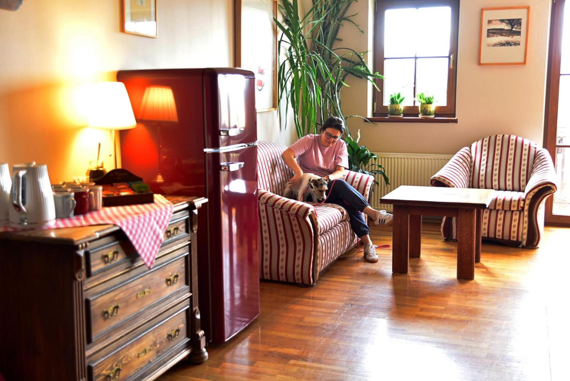 Bed and Breakfast Gosciniec Nowa Wioska Waldenburg Exterior foto